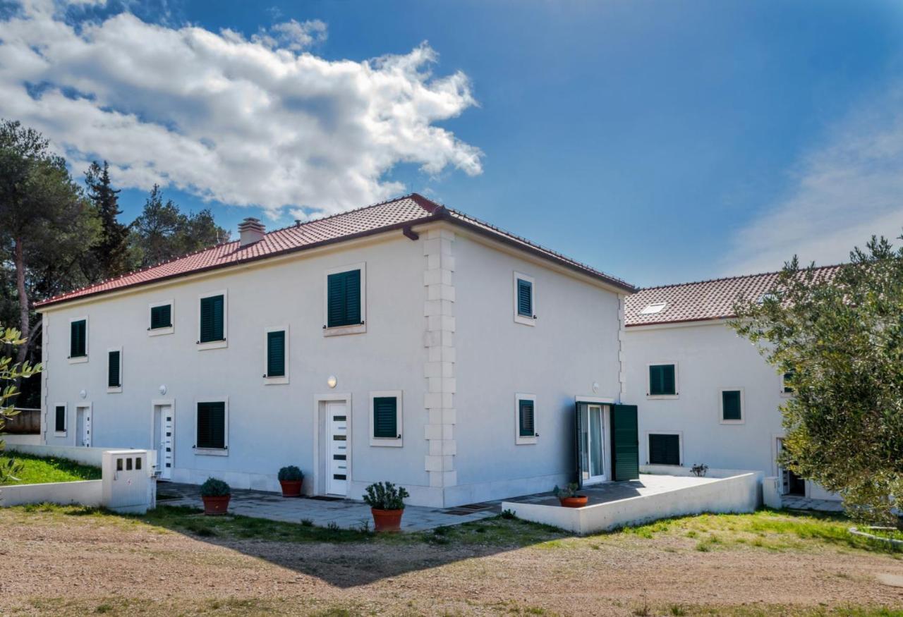 Bijaka Villas&Apartments ميلنا المظهر الخارجي الصورة